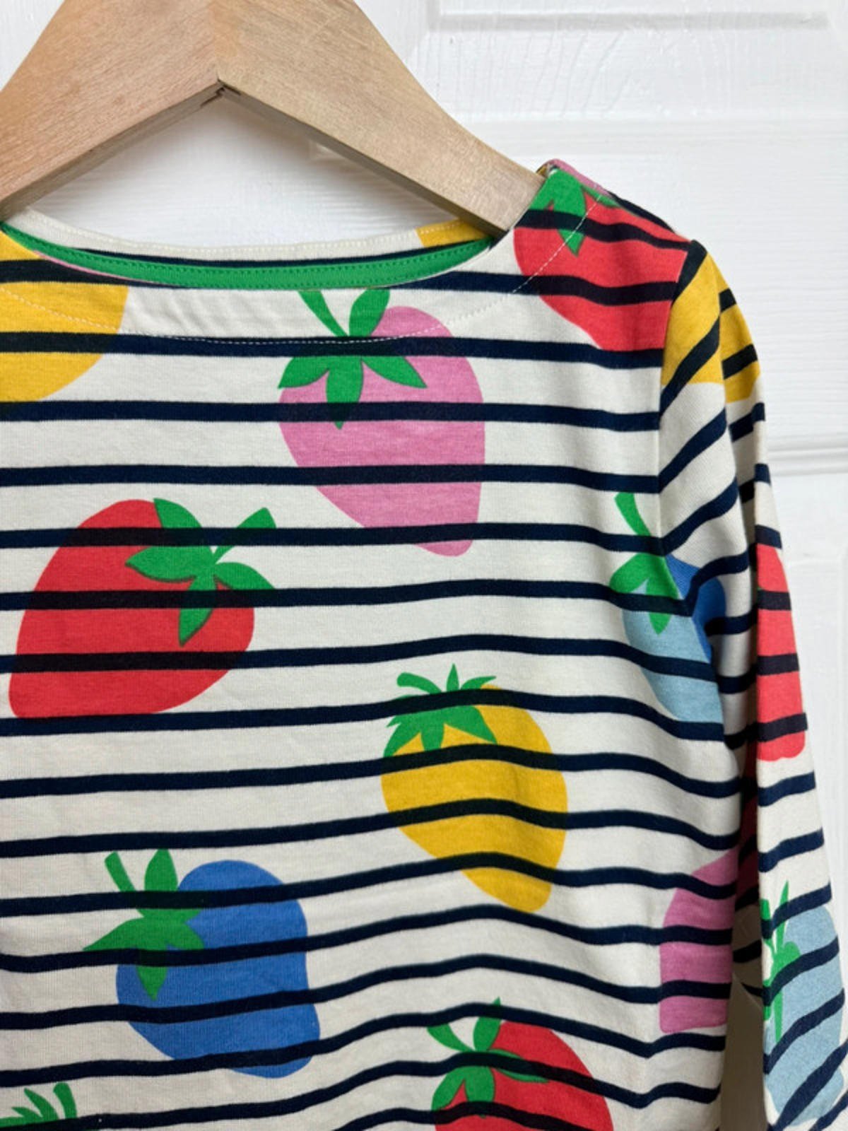 NEW Boden Multicoloured Strawberry Long Sleeve Top - Girls 6 - 7 Years - Little Ones Preloved. Second Hand Children's & Preloved Baby, Kids, Girls & Boys Clothes. UK online