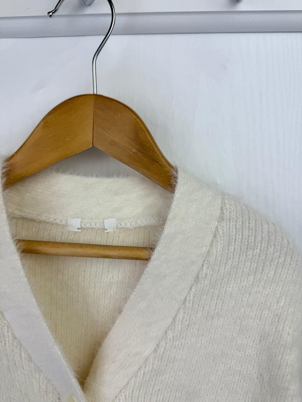 NEW Ex N*xt Cream Cropped Fluffy Cardigan - Little Ones Preloved. Second Hand Children's & Preloved Baby, Kids, Girls & Boys Clothes. UK online