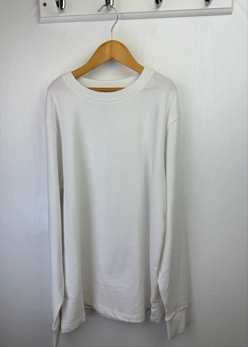 NEW Ex N*xt White Long Sleeve Top - Little Ones Preloved. Second Hand Children's & Preloved Baby, Kids, Girls & Boys Clothes. UK online