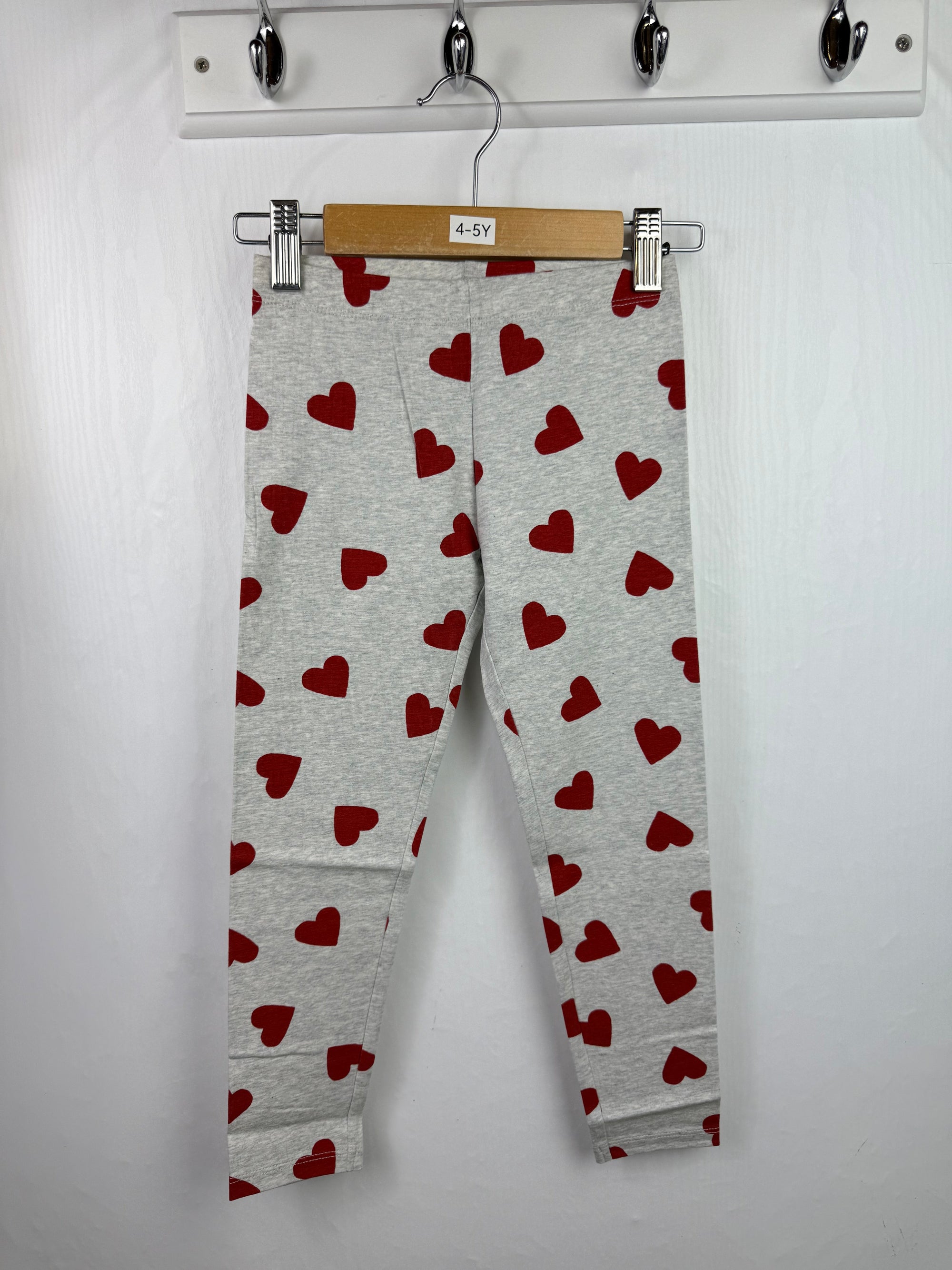 NEW M*S Red Heart Grey Leggings (2nd) - Girls 4 - 5 Years - Little Ones Preloved. Second Hand Children's & Preloved Baby, Kids, Girls & Boys Clothes. UK online