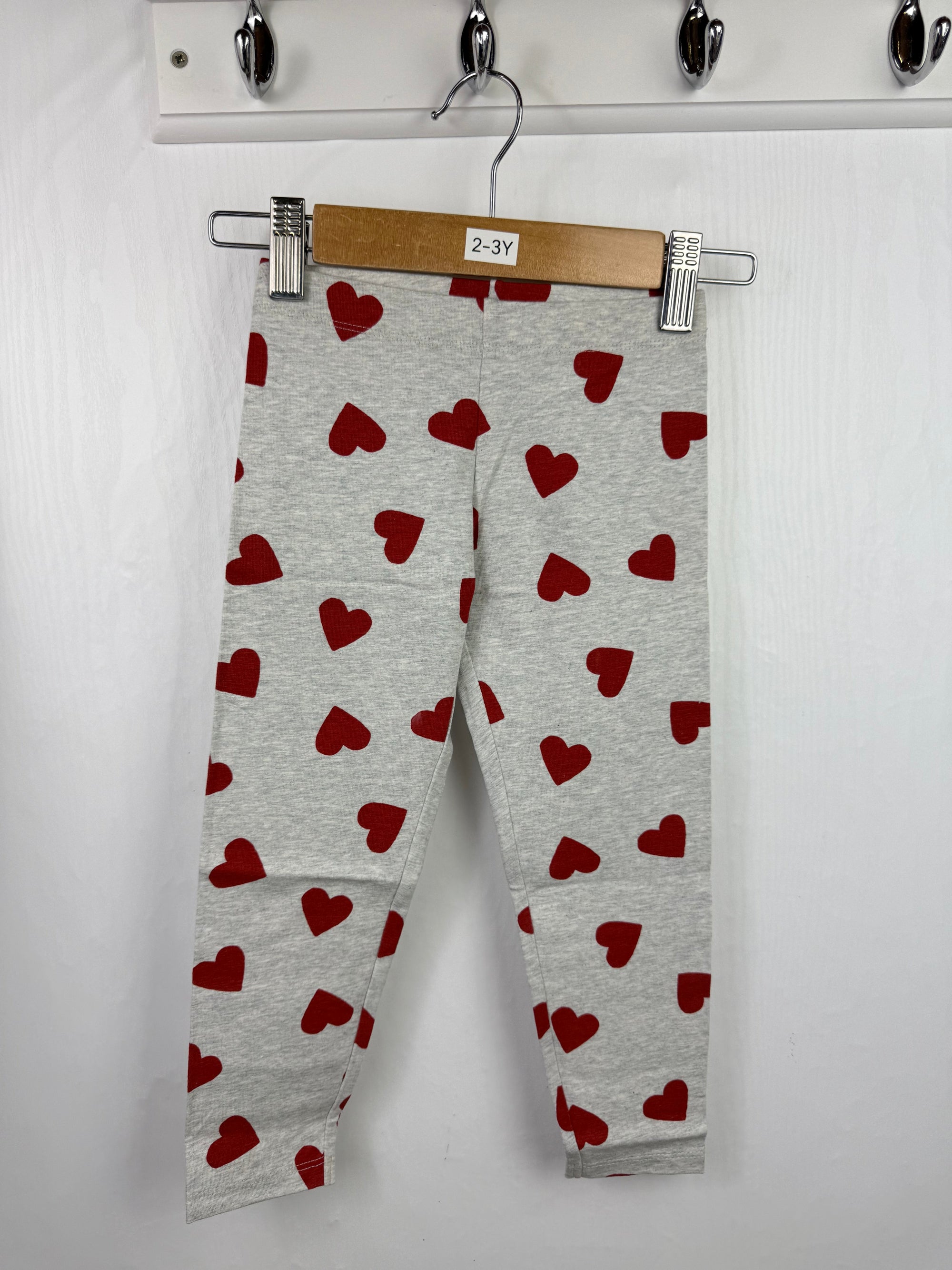 NEW M*S Red Heart Grey Leggings - Girls 2 - 3 Years - Little Ones Preloved. Second Hand Children's & Preloved Baby, Kids, Girls & Boys Clothes. UK online