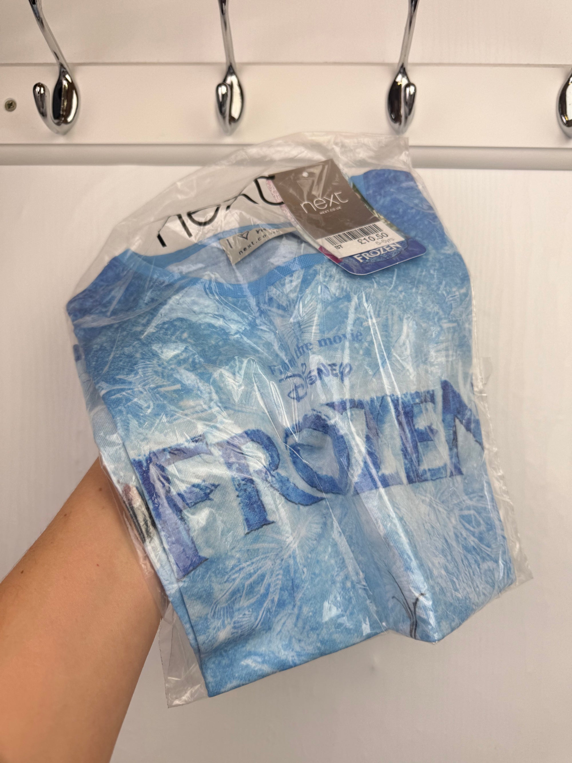 NEW Next Disney Frozen Top - Girls 5 - 6 Years - Little Ones Preloved. Second Hand Children's & Preloved Baby, Kids, Girls & Boys Clothes. UK online