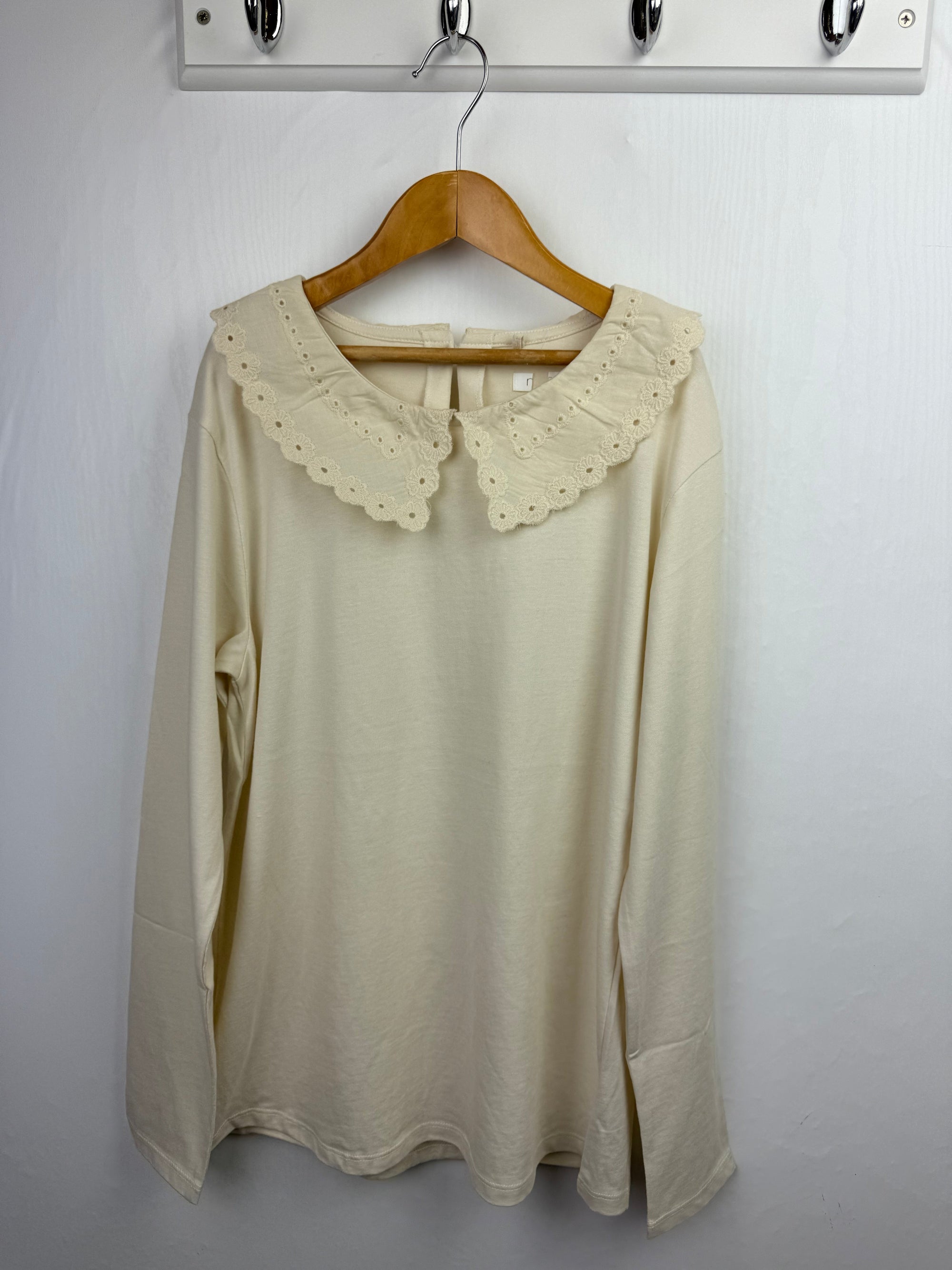 NEW N*xt Cream Eyelet Long Sleeve Top - Girls 3 - 14 Years - Little Ones Preloved. Second Hand Children's & Preloved Baby, Kids, Girls & Boys Clothes. UK online