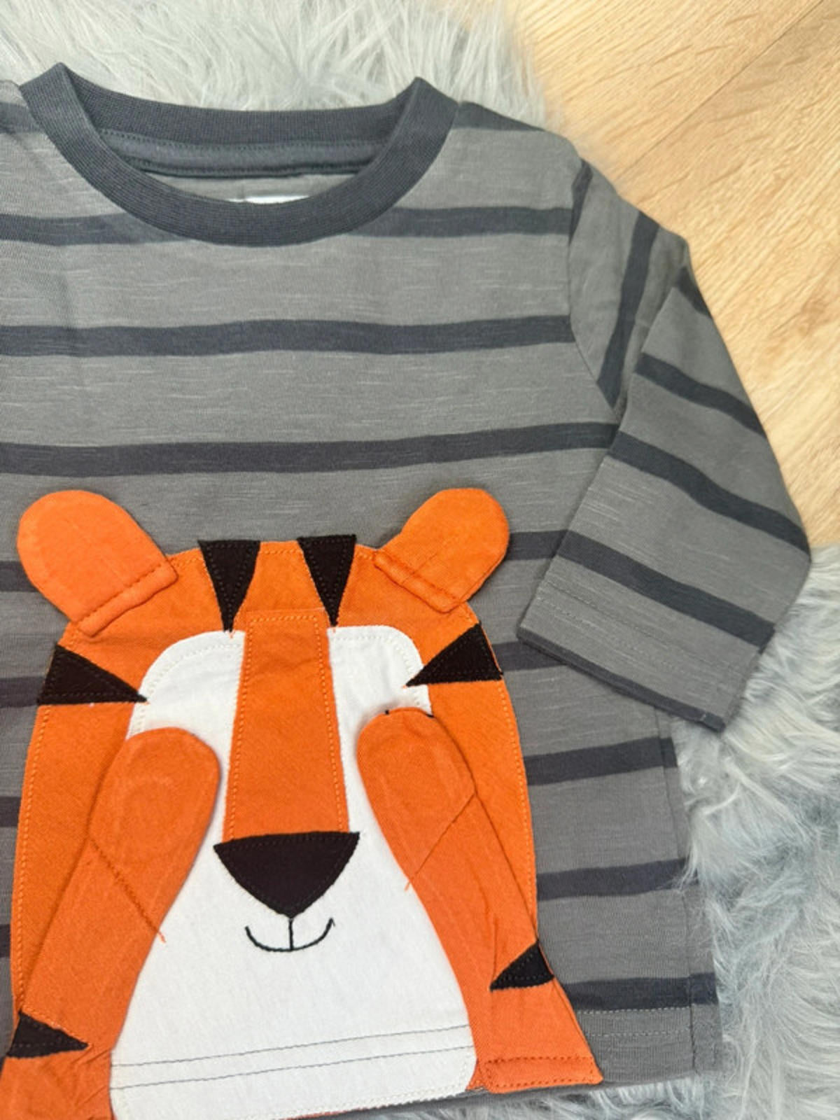 Nwot’s Ex - Next Grey Striped Tiger Top - Boys 3 - 6 Months - Little Ones Preloved. Second Hand Children's & Preloved Baby, Kids, Girls & Boys Clothes. UK online