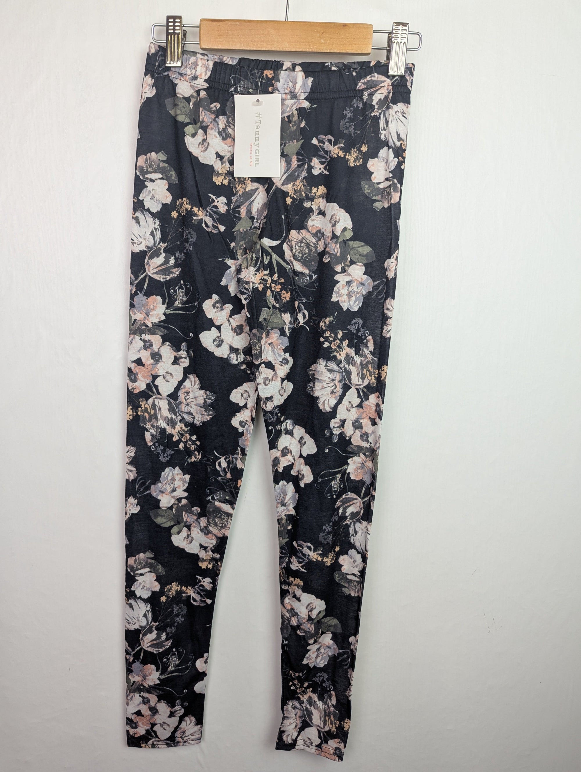 NWOT's Tammy Girl Black/Pink Floral Leggings - Girls 10 - 11 Years - Little Ones Preloved. Second Hand Children's & Preloved Baby, Kids, Girls & Boys Clothes. UK online