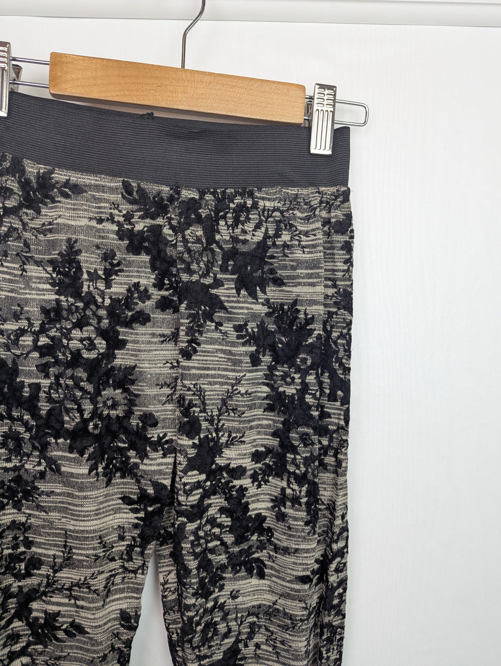 NWOT's Tammy Girl Floral Leggings - Girls 11 - 12 Years - Little Ones Preloved. Second Hand Children's & Preloved Baby, Kids, Girls & Boys Clothes. UK online