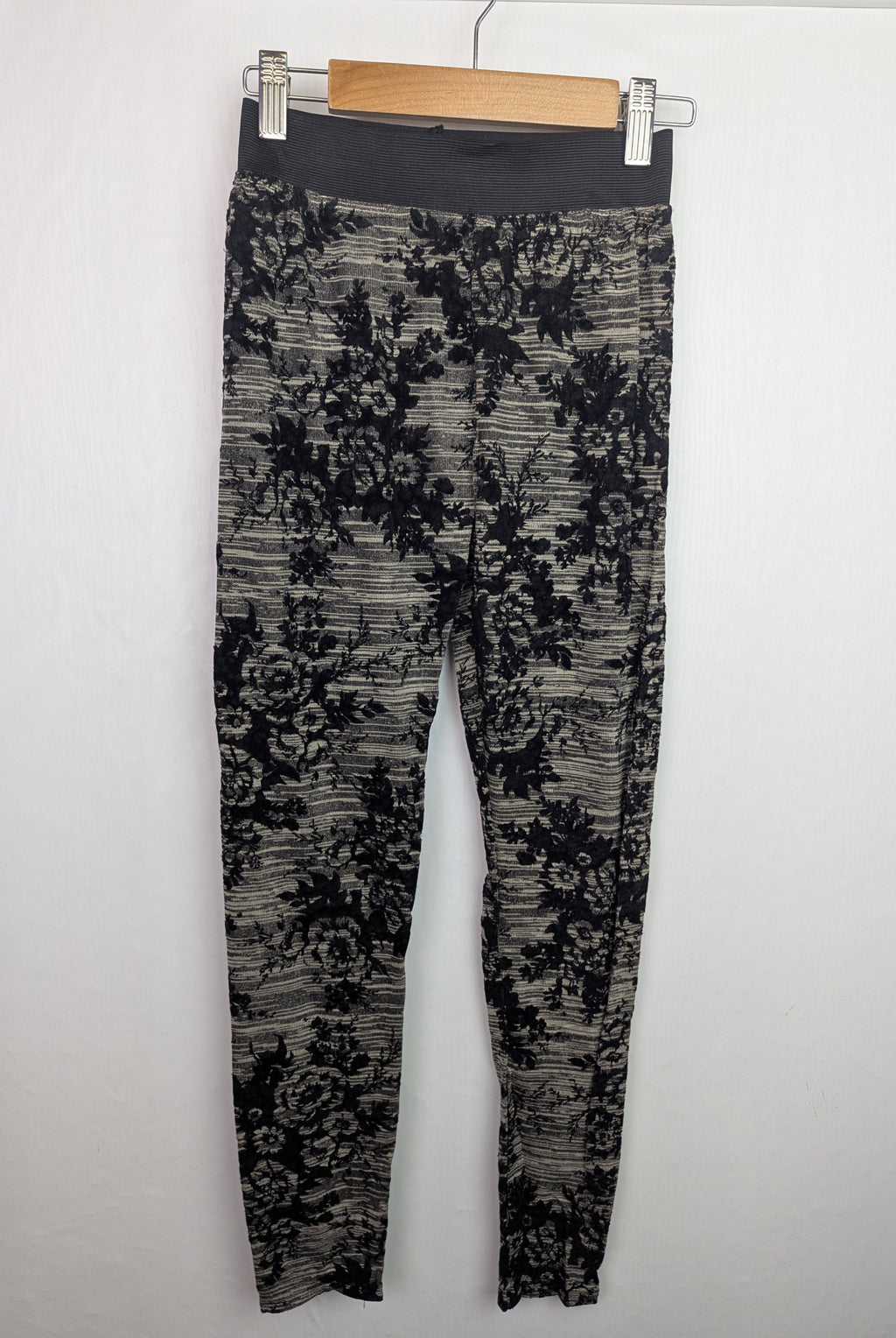 NWOT's Tammy Girl Floral Leggings - Girls 11 - 12 Years - Little Ones Preloved. Second Hand Children's & Preloved Baby, Kids, Girls & Boys Clothes. UK online