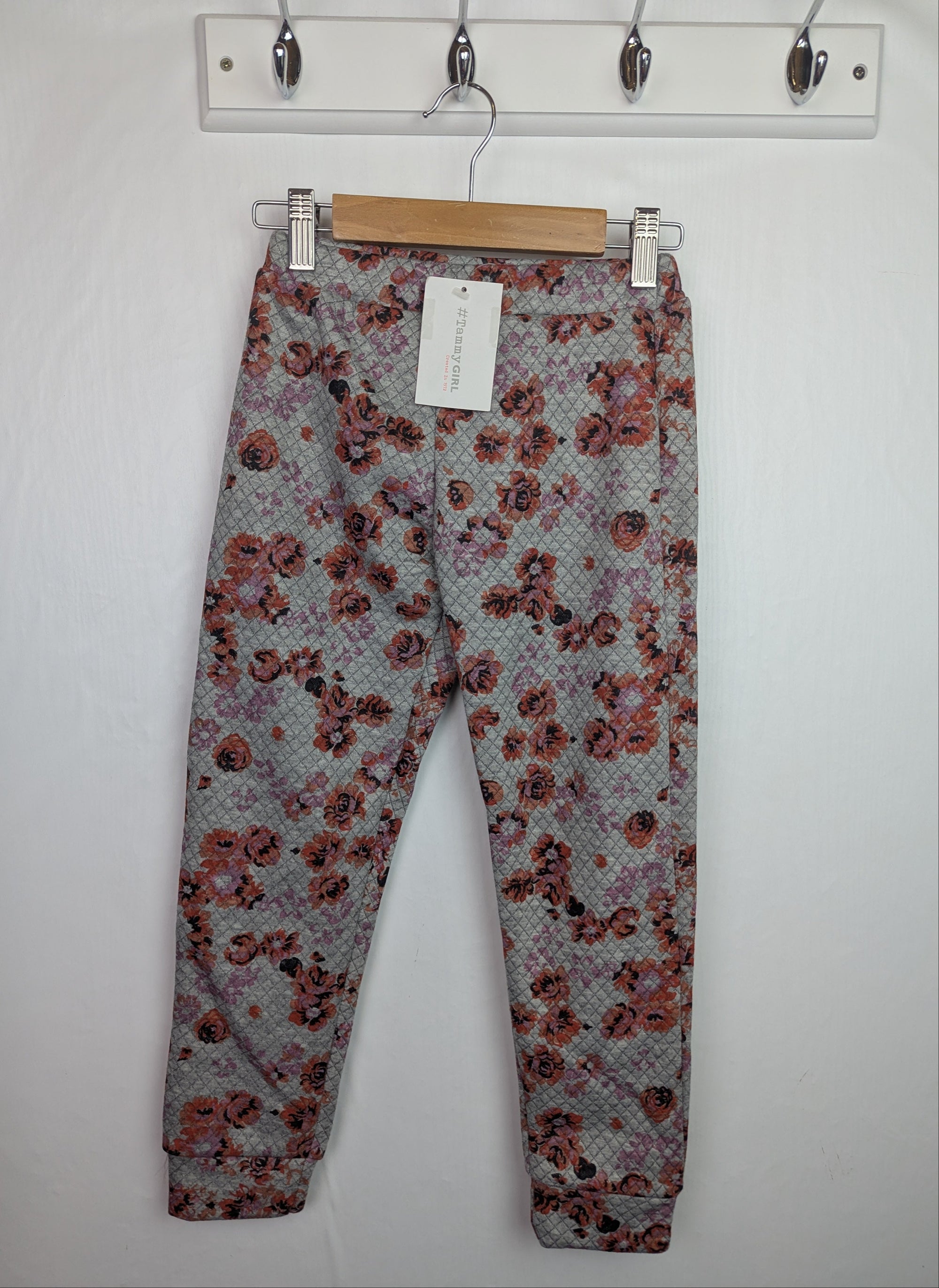 NWOT's Tammy Girl Grey Floral Leggings - Girls 13 - 14 Years - Little Ones Preloved. Second Hand Children's & Preloved Baby, Kids, Girls & Boys Clothes. UK online